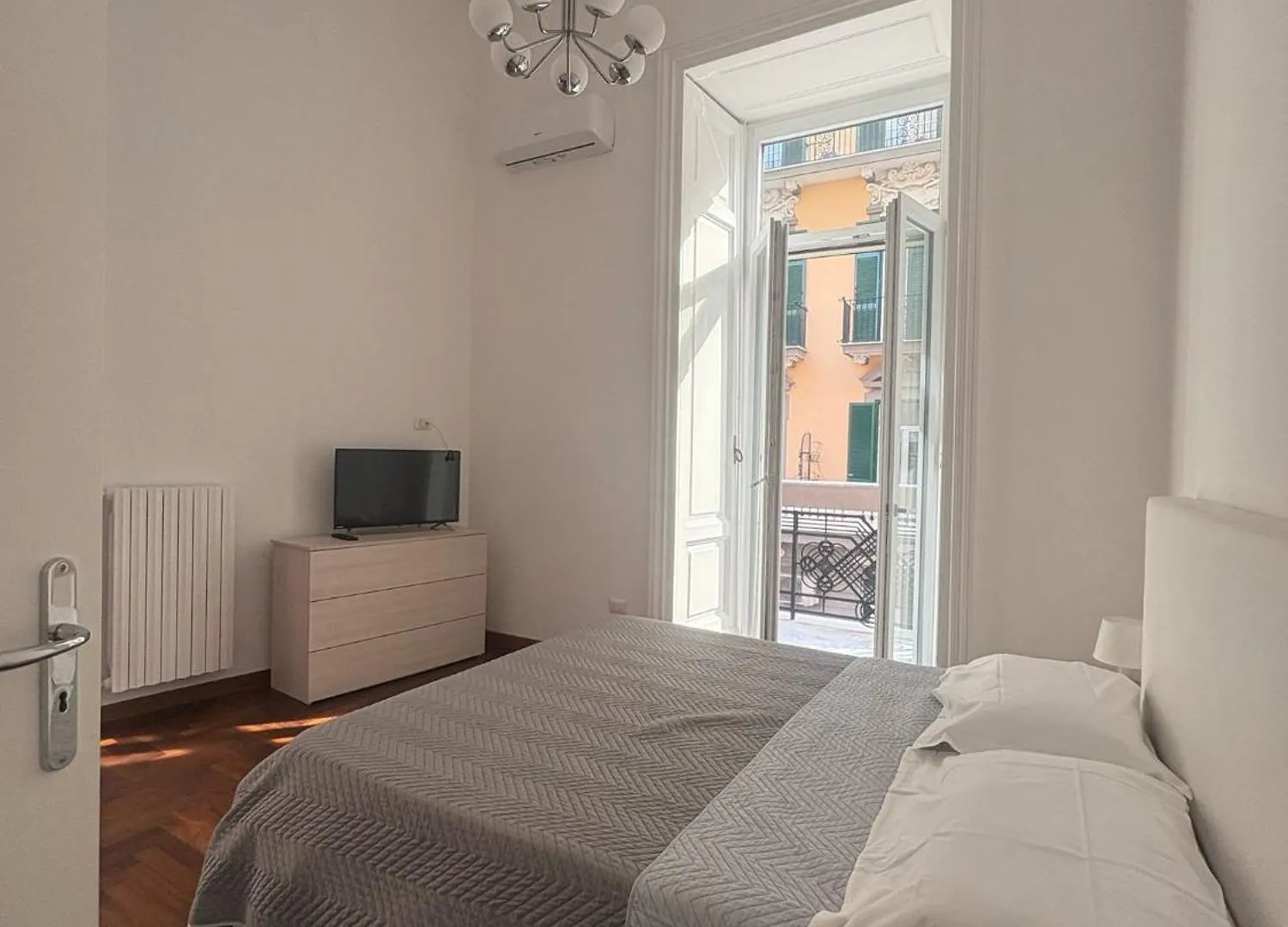Apartment Santa Lucia 15 Apartament Naples Italy